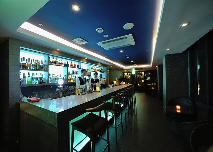 The Recenz Premium Gangnam Garosu-gil 호텔 3*