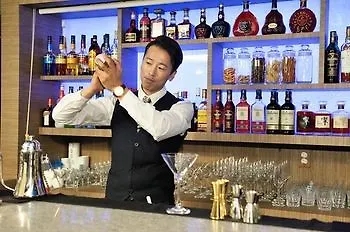 호텔 The Recenz Premium Gangnam Garosu-gil 3*